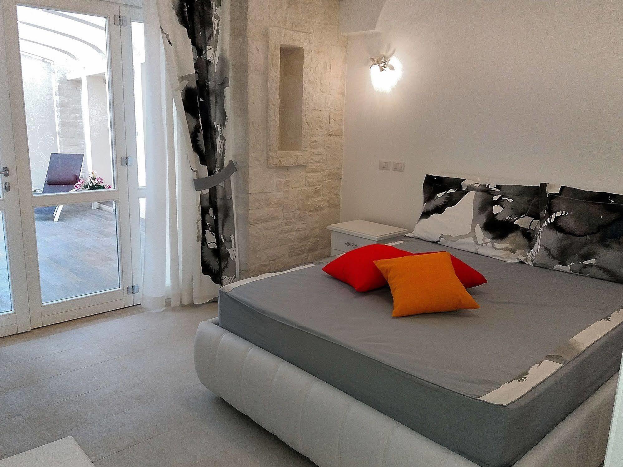 Hotel Casale Porto Contessa Polignano a Mare Esterno foto